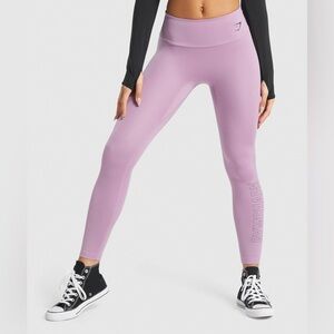 GYMSHARK Training Graphic Leggings - Purple - Size Medium
